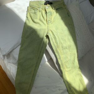 BDG Green Straight Leg/Mom Jeans🥝